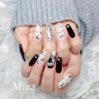 ネイル 🌷 Mooning 🌷のネイルデザイン