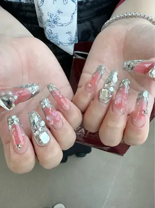 ネイル 新山 聖のネイルデザイン