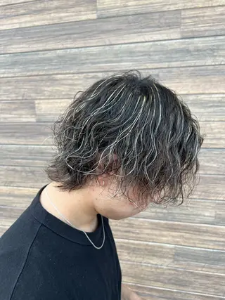 ショート カラー メンズ Salon de Qualia(サロンドクオリア)所属・ハイトーン/外国人風 カラー/メンズパーマのヘアスタイル