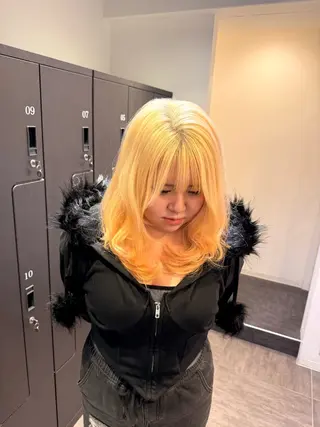 セミロング カラー レイヤー/ハイトーン ROKUのヘアスタイル