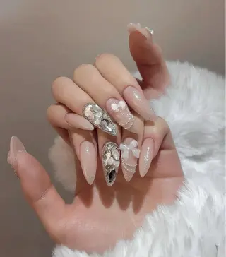 ネイル Lyna 池袋のネイルデザイン