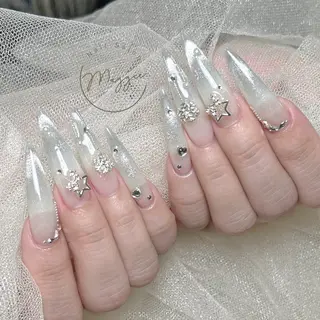 ネイル Maggie Nail🦩のネイルデザイン