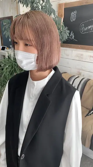 ミディアム カラー ade omotesando所属・鷺谷 玲奈のヘアスタイル