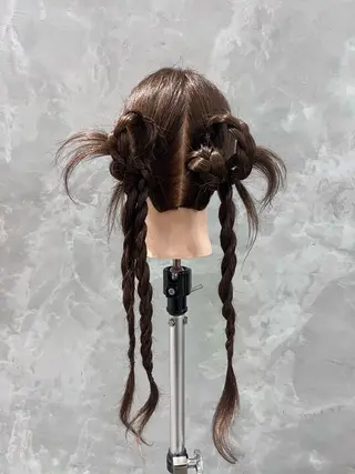 セミロング ヘアアレンジ narumi .･*. NE/LOのヘアスタイル