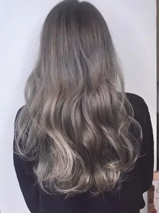 ミディアム カラー ケア剤オタク×海外 ヘア長谷川裕起のヘアスタイル