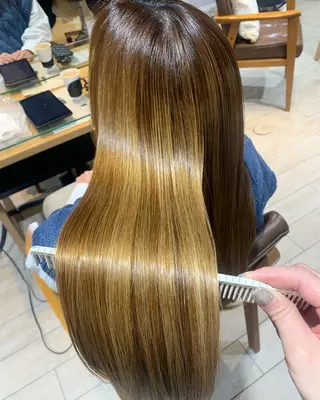 ロング カラー パーマ ヘアアレンジ マツエク・マツパ まろやかベージュ／ 大上なおみのヘアスタイル