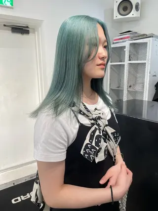 ミディアム カラー ヘアアレンジ 艶ハイトーン/ヘア アレンジAYAKAのヘアスタイル