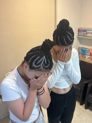 ヘアアレンジ KR2S中百舌鳥所属・羽エクステ/シール エクステRYOKAのヘアスタイル