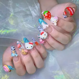 ネイル Queens 榊 まおのネイルデザイン