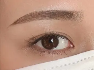 アイブロウ putihTidur 二村乃愛のマツエク・マツパデザイン