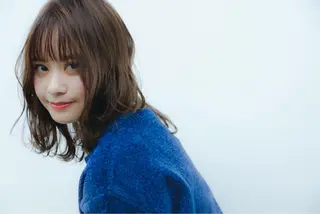 ミディアム カラー Fill @のヘアスタイル