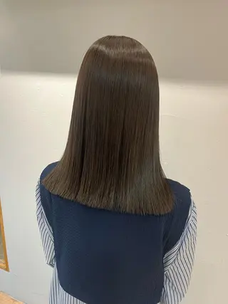 ミディアム オリーブ/縮毛♡ Natsuno🩰のヘアスタイル