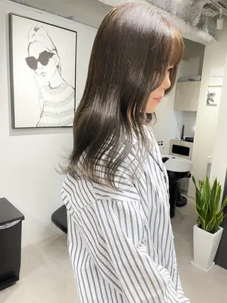 セミロング 🌸インナーカラー 🌸藤井春華のヘアスタイル