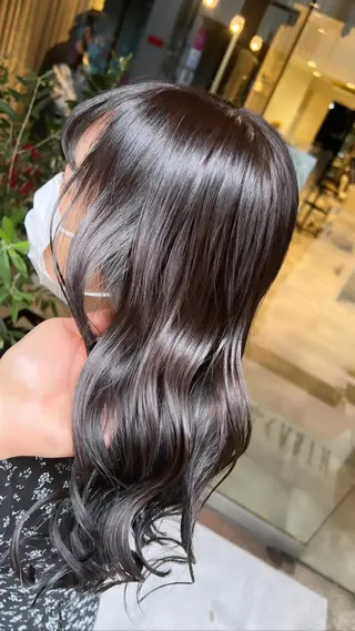 ミディアム カラー 透明感のある艶髪なら 矢場町駅4番出口すぐのヘアスタイル