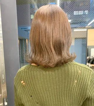 ミディアム カラー 透明感/オリーブ/ グレージュ/YUKAのヘアスタイル