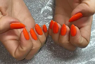 ネイル VIERU 🌈🎀💖のネイルデザイン