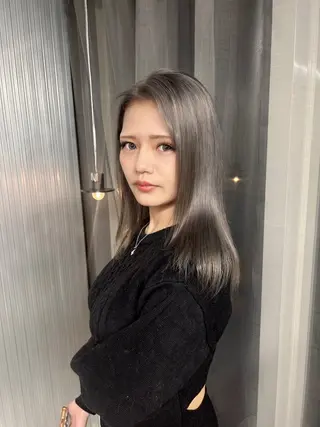 カラー 柔らかいオリーブ🍃 カラーNatsumiのヘアスタイル