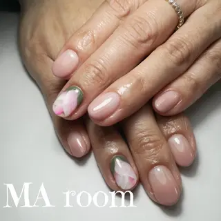 ネイル ＆MERCI所属・&MERCI nail maoのネイルデザイン