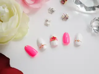 ミディアム ネイル 💎ビューティサロン 湘南　RIRAN💎のネイルデザイン