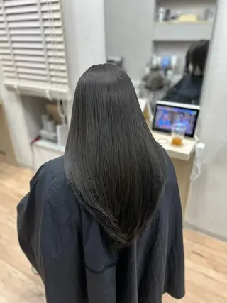 ロング カラー REVE所属・小林 円香のヘアスタイル