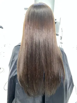 ロング カラー 透明感ミルクティー✨ 西澤 ジュンヤのヘアスタイル