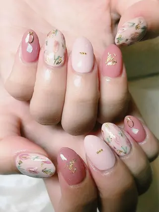 セミロング ネイル パラジェル lira nailのネイルデザイン