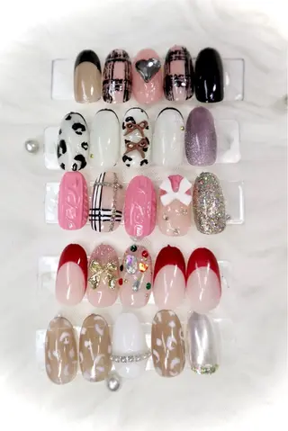 ショート GG houseのネイルデザイン