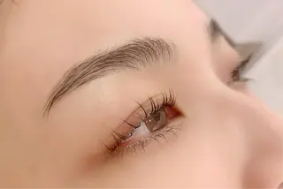 マツエク・マツパ アイブロウ まつ毛パーマ専門プライベートサロンEmmy(エミー)所属・saki🌷 Emmyのマツエク・マツパデザイン