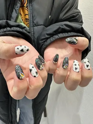 ネイル 個性派ネイル 🌼 ハルカ ♡の眉毛・アイブロウイメージ