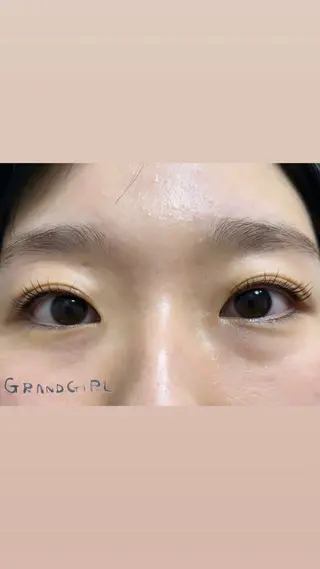 マツエク・マツパ GRANDGIRL所属・ヨシダ セリナのマツエク・マツパデザイン