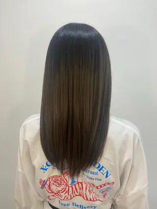 セミロング カラー natsumi / N°ariaのヘアスタイル