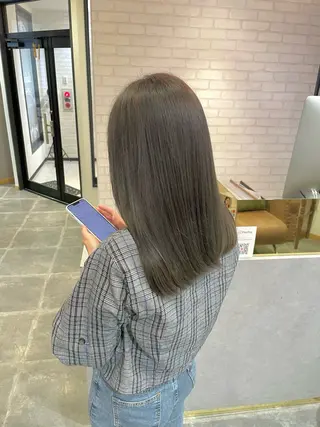 セミロング カラー 西村 れいのヘアスタイル