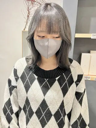 ミディアム カラー 🧚🏻momo 🧚🏻【下北沢】のヘアスタイル