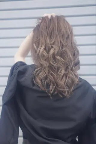 ミディアム セミロング ロング カラー 枝毛カット＆髪質改善 満足NO.1岡しゃんのヘアスタイル