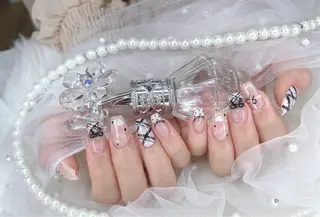 ネイル ハヤシ ミカのネイルデザイン