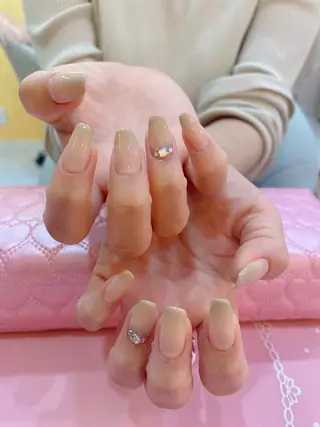 カラー Nikoネイルサロン中野店所属・merci リカのネイルデザイン