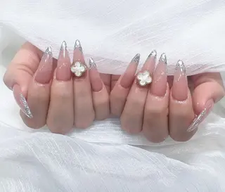 ネイル VIVIAN エイのネイルデザイン