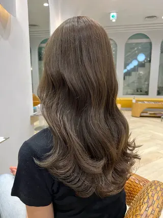 ロング カラー 竹内 亜由夢のヘアスタイル