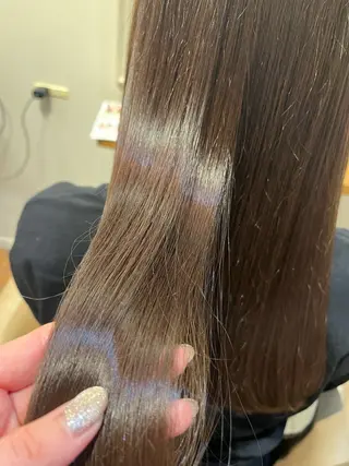 カラー 齊藤 萌のヘアスタイル