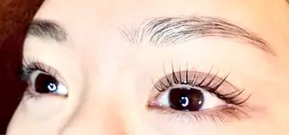 マツエク・マツパ EMINAL Hinaの眉毛・アイブロウイメージ