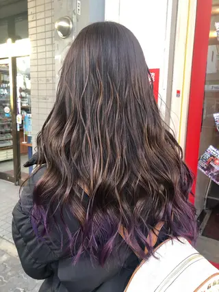 セミロング ゆぴ☾‪/推しカラー /ハイトーンのヘアスタイル