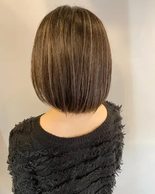 ショート カラー Blue高槻所属・ハイライト 透明感カラー松本のヘアスタイル