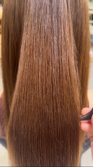 ロング VIEW SHINSAIBASHI所属・ハイトーンカラー/ 艶髪カラー/タクミのヘアスタイル