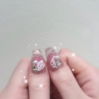 ネイル Kanon 🤍のネイルデザイン