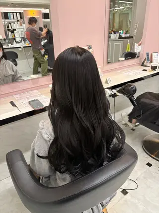 ロング カラー 透明感ベージュカラー 🪞上野🪞AIのヘアスタイル