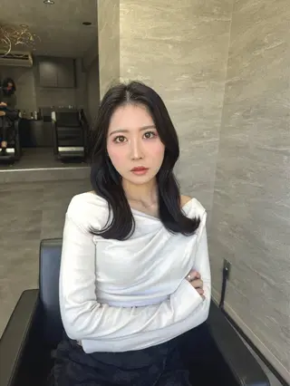 セミロング カラー 垢抜けのプロ🪄 honoのヘアスタイル