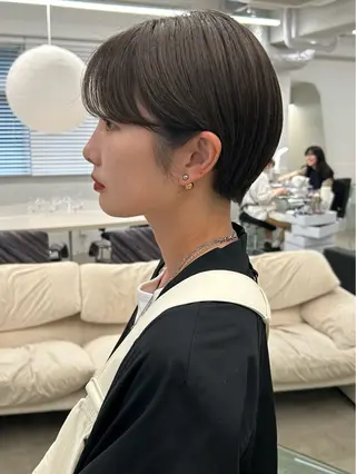 ショート SISTER MOHAWK所属・似合わせ小顔ショート 楢岡恵のヘアスタイル