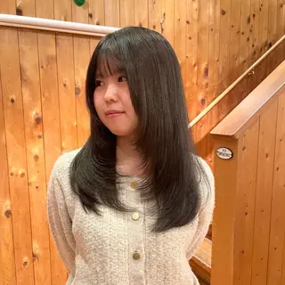 ロング 藤田 ゆりなのヘアスタイル