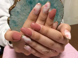 ネイル フラワー ムーンのネイルデザイン