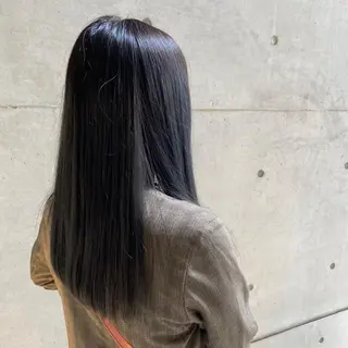 ロング なつめ🐶ショート ベージュカラーのヘアスタイル